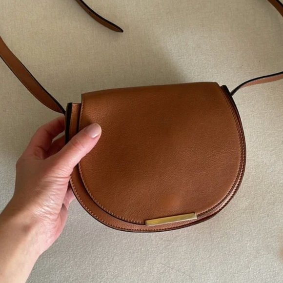 CUYANA Mini Saddle bag in CARAMEL Miele - Picture 3 of 15